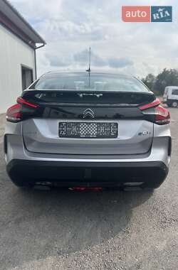 Хэтчбек Citroen e-C4 2022 в 