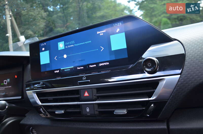 Хэтчбек Citroen e-C4 2021 в Стрые