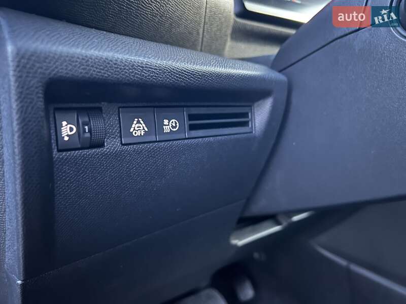 Хэтчбек Citroen e-C4 2021 в Виннице