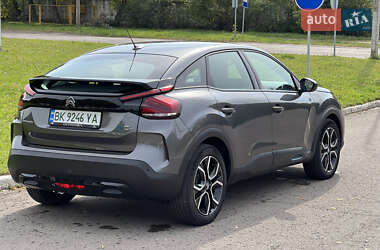 Хэтчбек Citroen e-C4 2022 в 