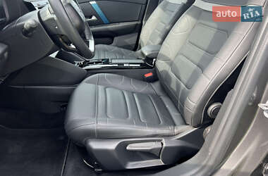 Хэтчбек Citroen e-C4 2022 в 