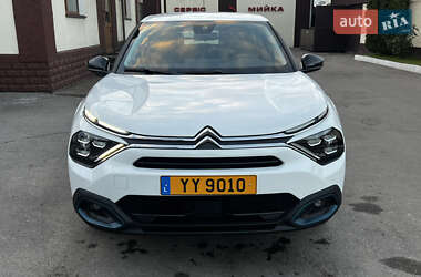 Хэтчбек Citroen e-C4 2023 в 