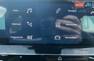 Хэтчбек Citroen e-C4 2023 в 