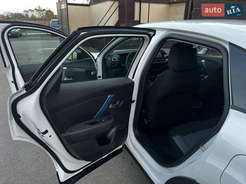 Хэтчбек Citroen e-C4 2023 в Ровно фото 22 Хэтчбек Citroen e-C4 2023 в Ровно