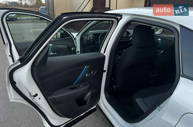 Хэтчбек Citroen e-C4 2023 в 
