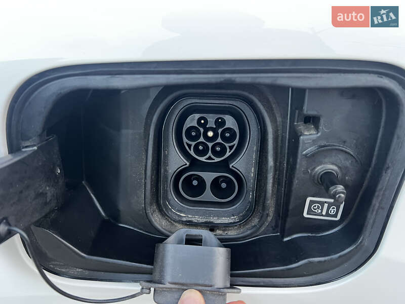 Хэтчбек Citroen e-C4 2023 в Ровно фото 27 Хэтчбек Citroen e-C4 2023 в Ровно