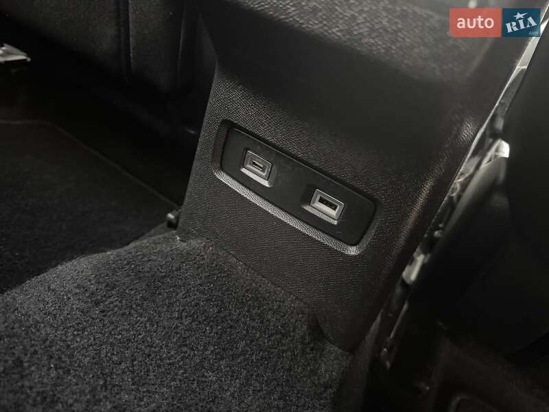 Хетчбек Citroen e-C4 2020 в Дрогобичі фото 114 Хетчбек Citroen e-C4 2020 в Дрогобичі