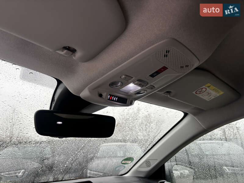 Хэтчбек Citroen e-C4 2021 в Львове