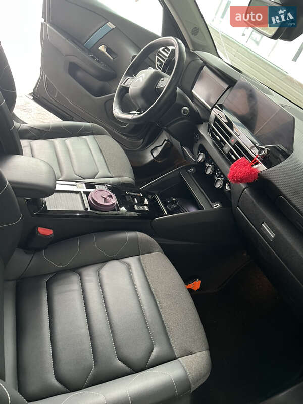 Хэтчбек Citroen e-C4 2021 в Львове