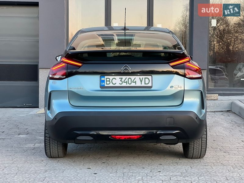 Хэтчбек Citroen e-C4 2022 в Львове