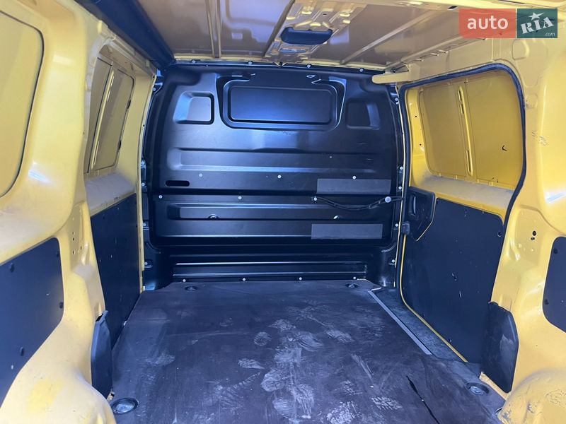 Вантажний фургон Citroen e-Jumpy 2021 в Львові