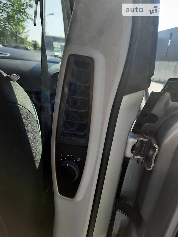 Минивэн Citroen Grand C4 Picasso 2008 в Ивано-Франковске фото 31 Минивэн Citroen Grand C4 Picasso 2008 в Ивано-Франковске