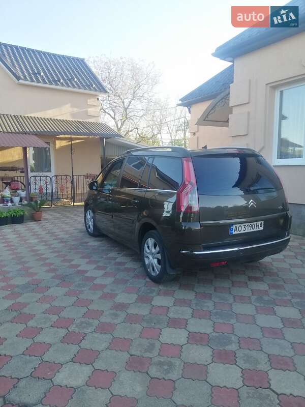 Седан Citroen Grand C4 Picasso 2011 в Ужгороде