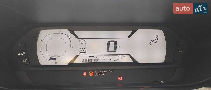 Минивэн Citroen Grand C4 Picasso 2015 в Сторожинце