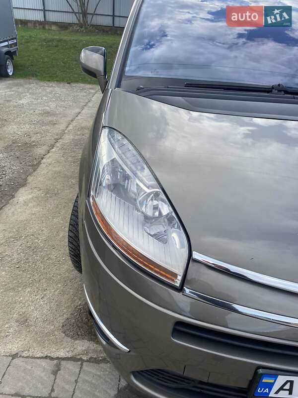 Минивэн Citroen Grand C4 Picasso 2010 в Болехове