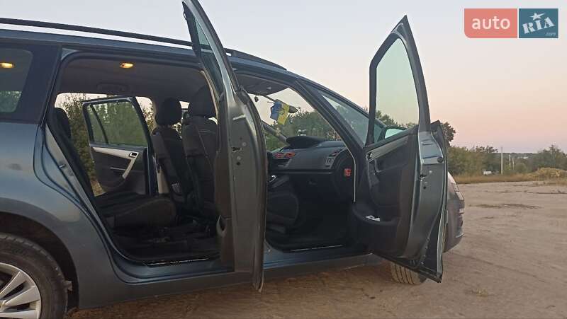 Минивэн Citroen Grand C4 Picasso 2012 в Калиновке