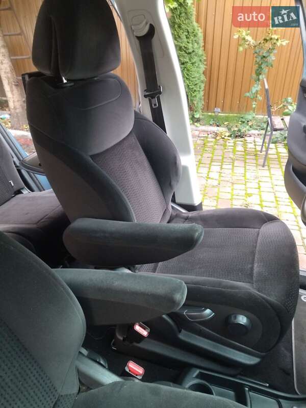Минивэн Citroen Grand C4 Picasso 2010 в Баре
