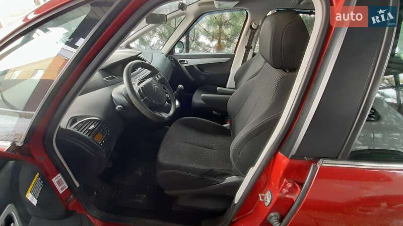 Минивэн Citroen Grand C4 Picasso 2010 в Самборе