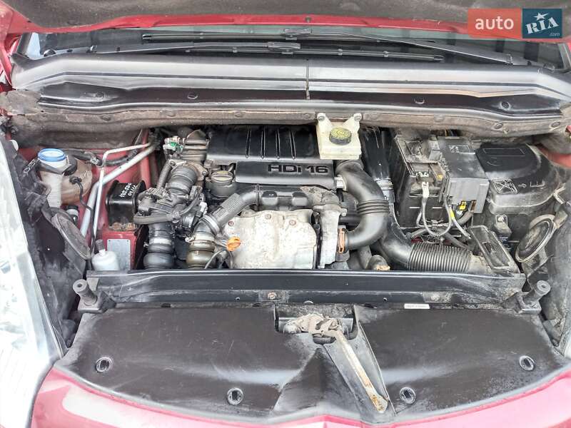 Минивэн Citroen Grand C4 Picasso 2010 в Самборе