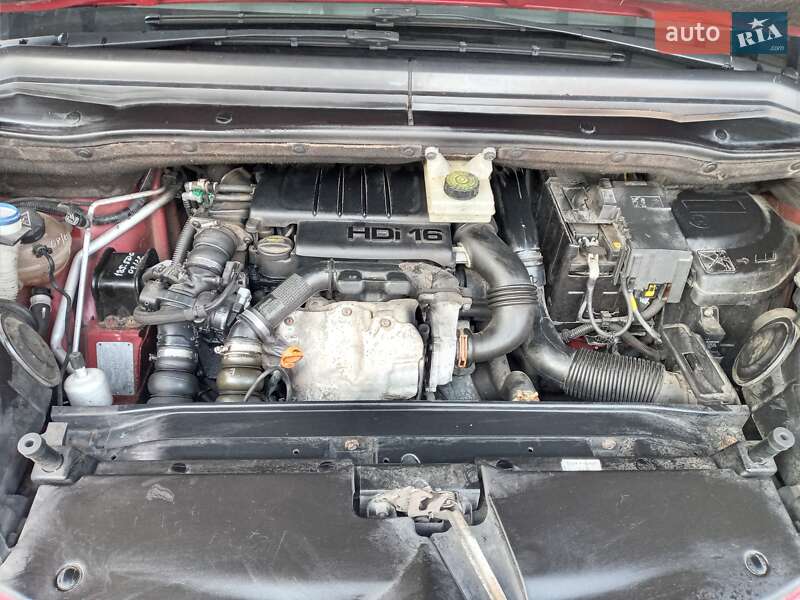 Минивэн Citroen Grand C4 Picasso 2010 в Самборе