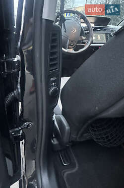 Минивэн Citroen Grand C4 Picasso 2015 в 