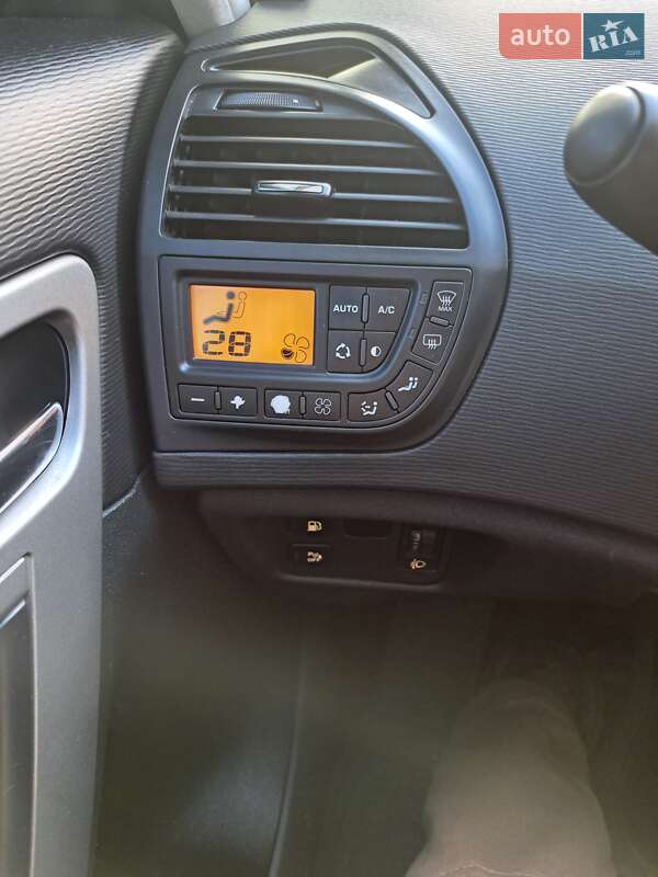 Минивэн Citroen Grand C4 Picasso 2011 в Бердичеве