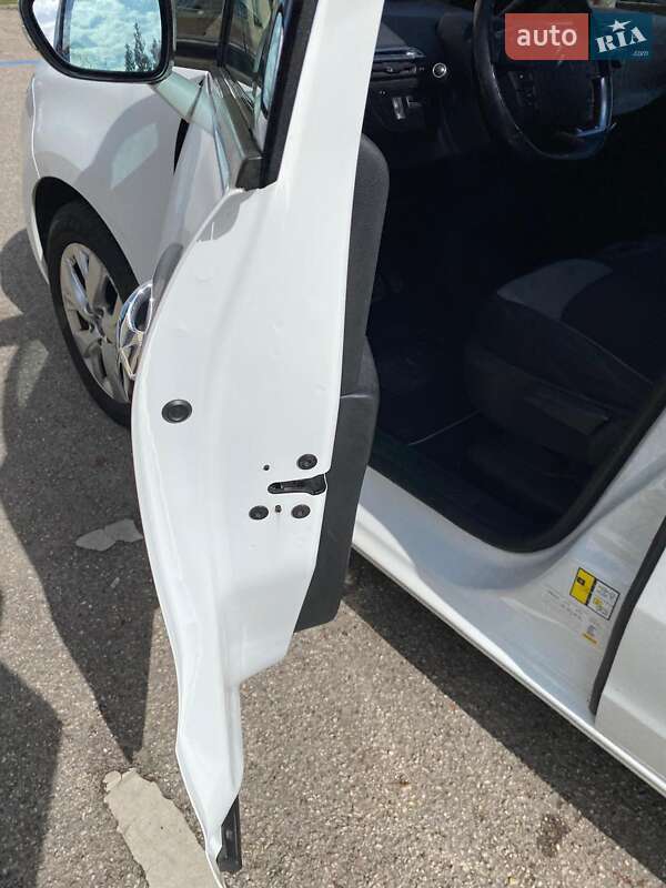 Минивэн Citroen Grand C4 Picasso 2014 в Киеве