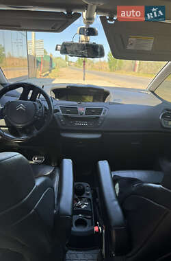 Минивэн Citroen Grand C4 Picasso 2010 в 