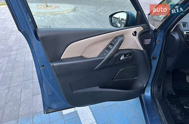 Минивэн Citroen Grand C4 Picasso 2015 в 