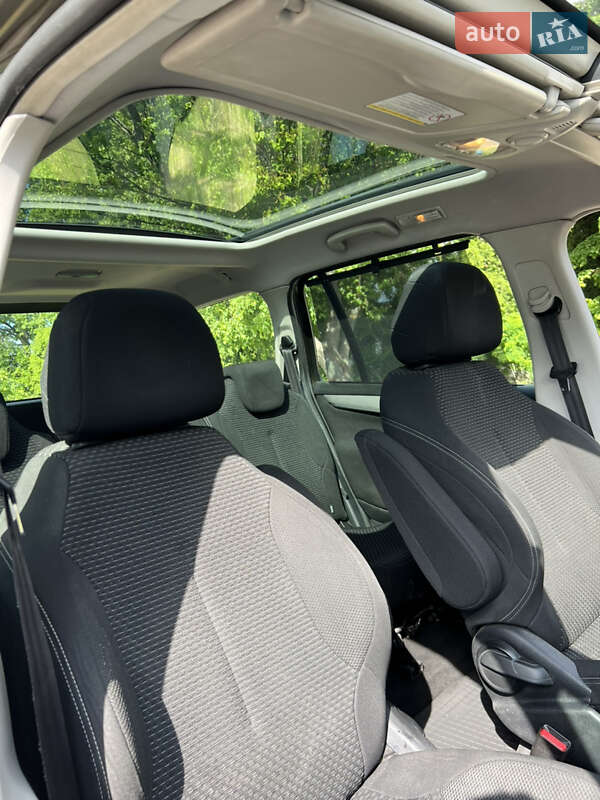 Минивэн Citroen Grand C4 Picasso 2010 в Ивано-Франковске фото 8 Минивэн Citroen Grand C4 Picasso 2010 в Ивано-Франковске