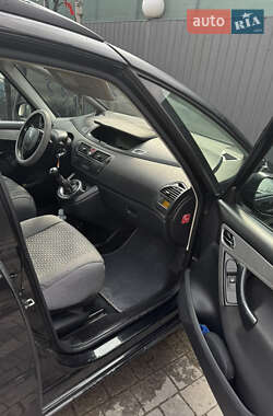 Минивэн Citroen Grand C4 Picasso 2010 в 