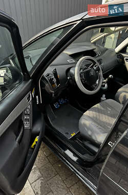 Минивэн Citroen Grand C4 Picasso 2010 в 