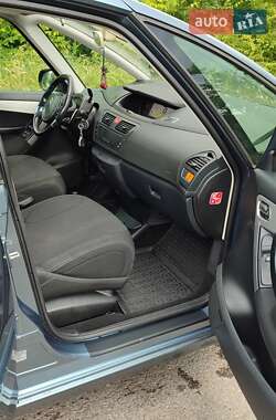 Минивэн Citroen Grand C4 Picasso 2011 в 