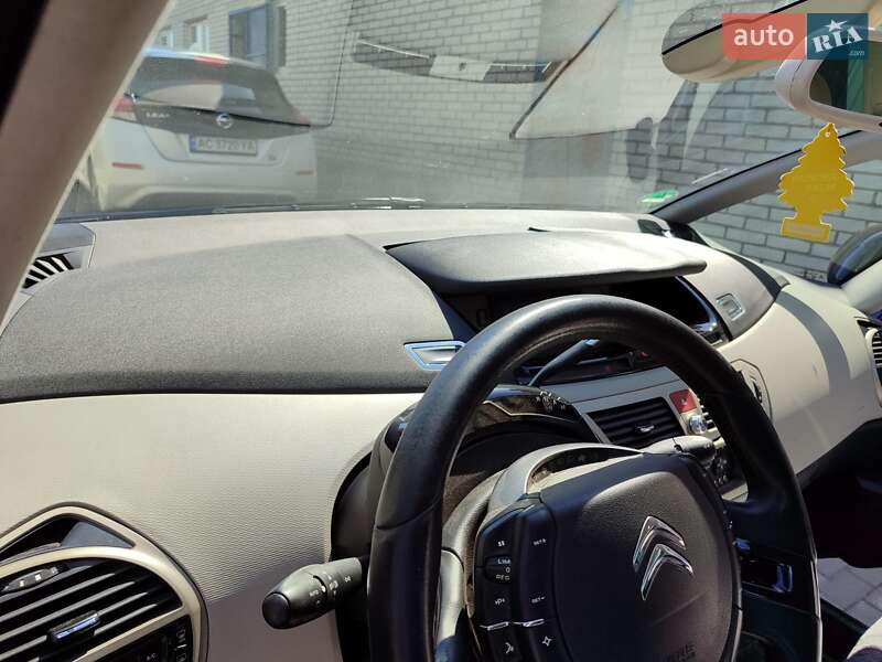 Citroen Grand C4 Picasso 2011