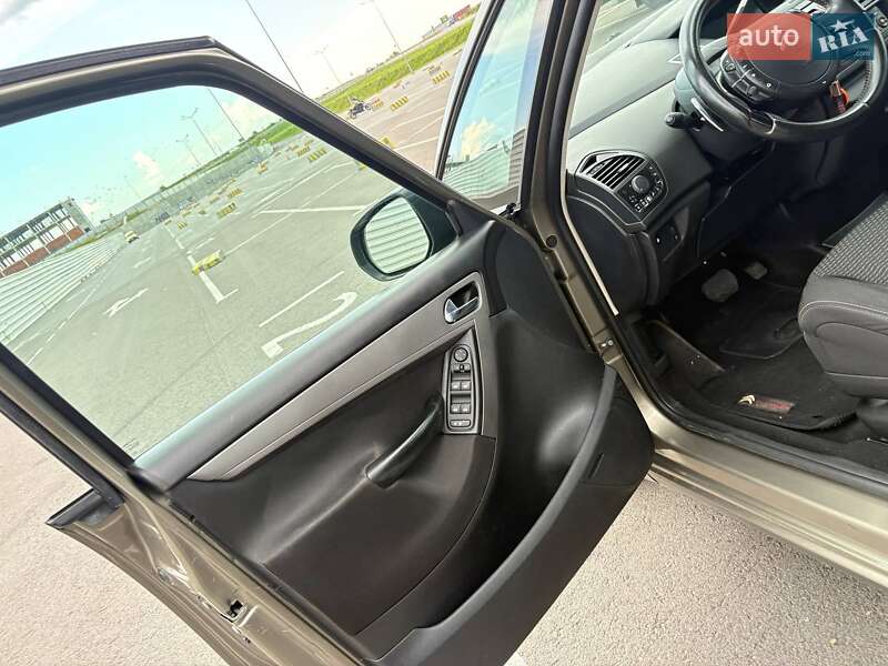 Минивэн Citroen Grand C4 Picasso 2009 в Самборе