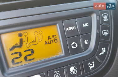 Минивэн Citroen Grand C4 Picasso 2012 в 
