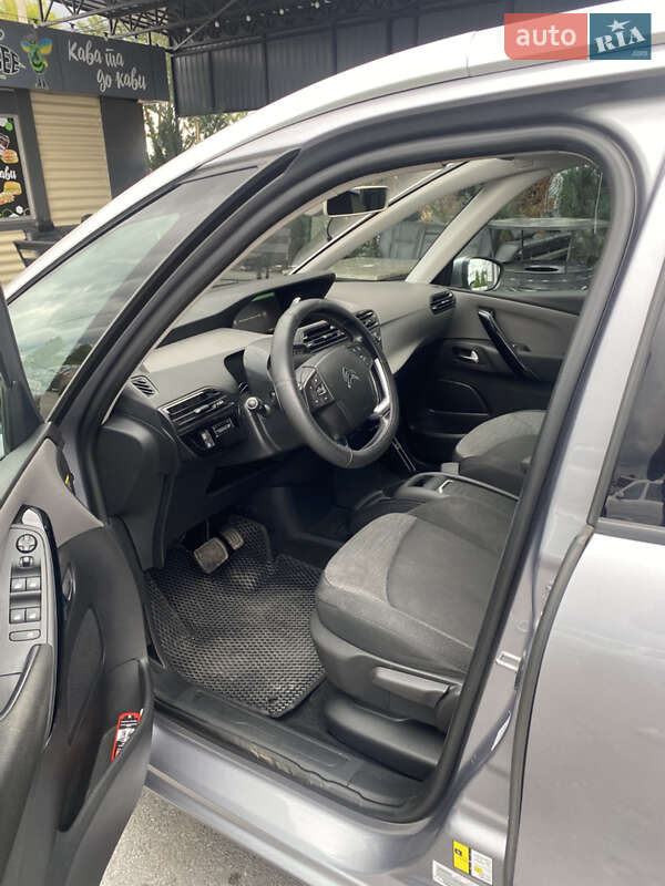 Мінівен Citroen Grand C4 Picasso 2016 в Житомирі