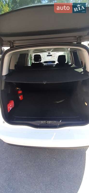 Минивэн Citroen Grand C4 Picasso 2014 в Киеве