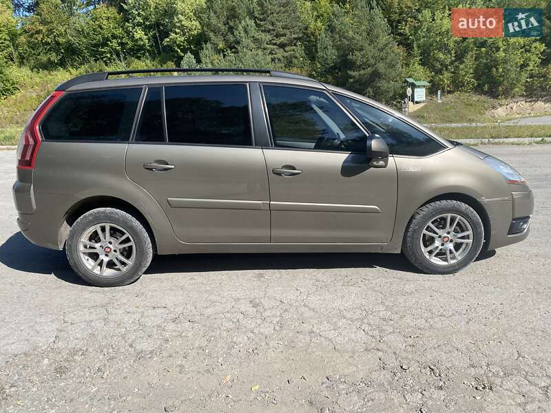 Минивэн Citroen Grand C4 Picasso 2010 в Бережанах