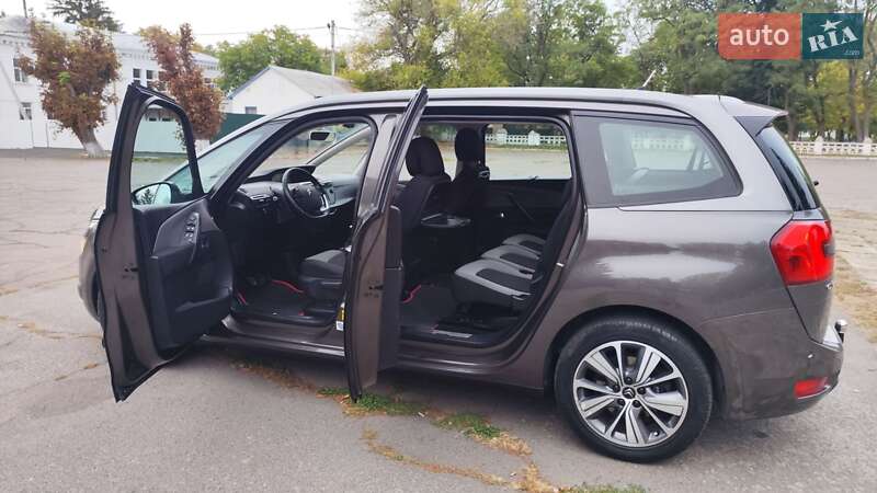 Минивэн Citroen Grand C4 Picasso 2016 в Новоархангельске