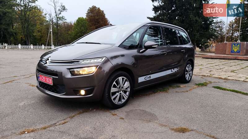 Минивэн Citroen Grand C4 Picasso 2016 в Новоархангельске
