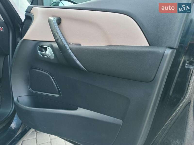 Мінівен Citroen Grand C4 Picasso 2013 в Львові фото 27 Мінівен Citroen Grand C4 Picasso 2013 в Львові