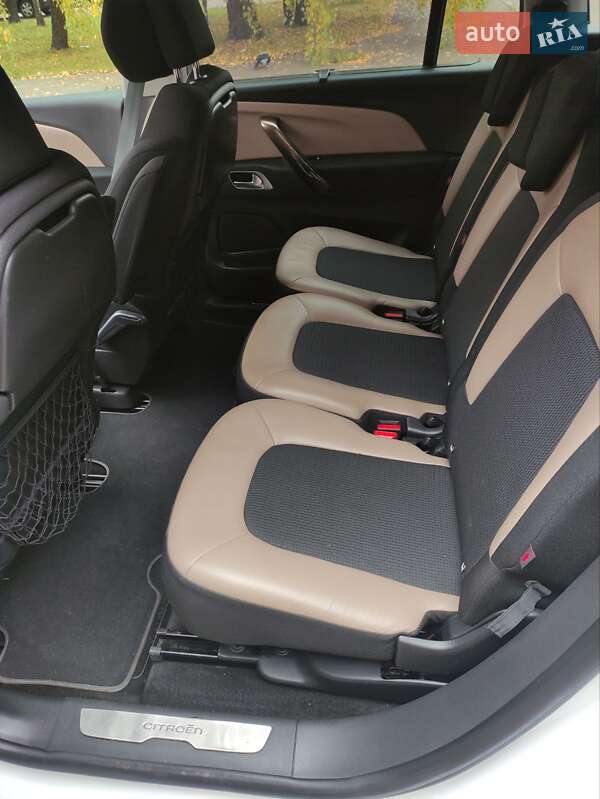Минивэн Citroen Grand C4 Picasso 2015 в Киеве фото 6 Минивэн Citroen Grand C4 Picasso 2015 в Киеве