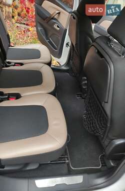 Минивэн Citroen Grand C4 Picasso 2015 в 