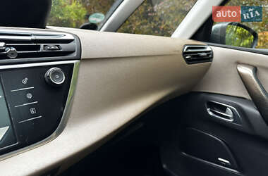 Минивэн Citroen Grand C4 Picasso 2015 в 