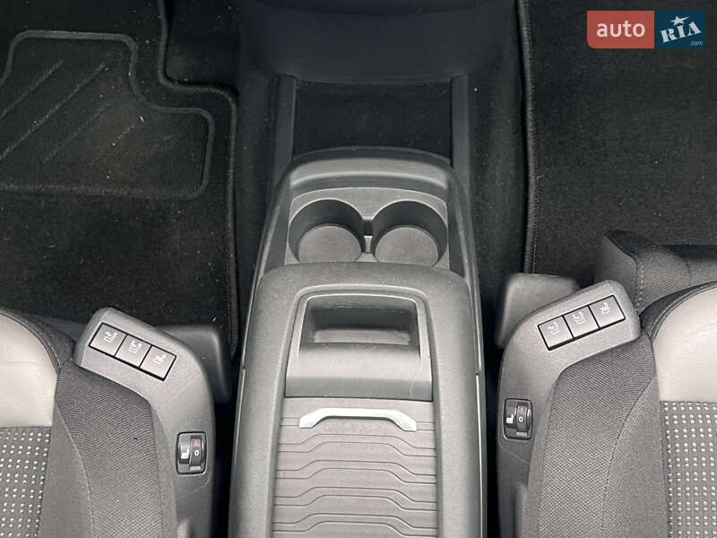 Мінівен Citroen Grand C4 Picasso 2015 в Львові фото 79 Мінівен Citroen Grand C4 Picasso 2015 в Львові