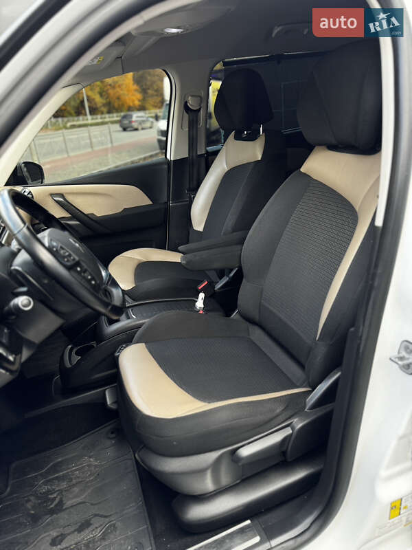 Минивэн Citroen Grand C4 Picasso 2014 в Тернополе фото 62 Минивэн Citroen Grand C4 Picasso 2014 в Тернополе