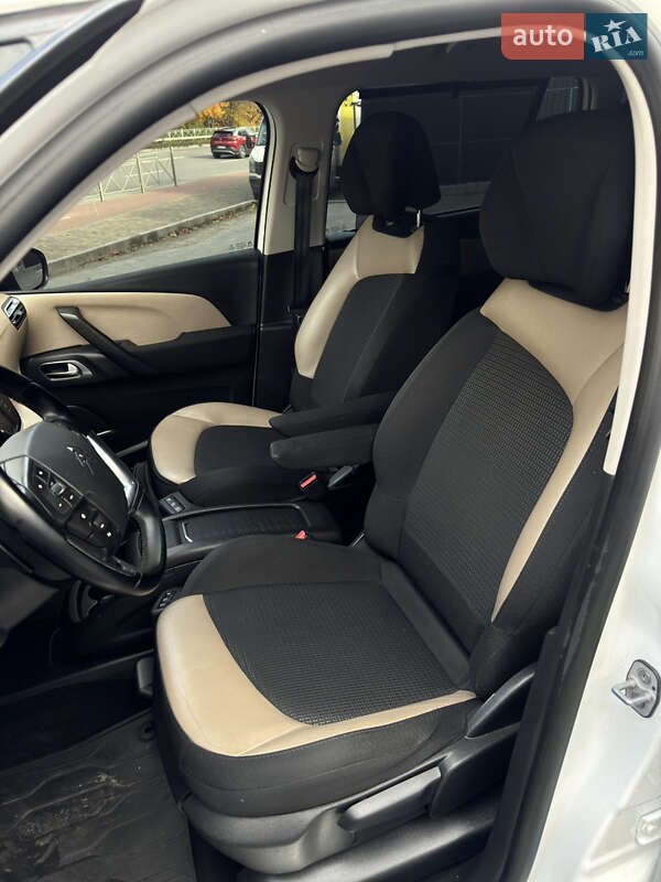 Минивэн Citroen Grand C4 Picasso 2014 в Тернополе фото 78 Минивэн Citroen Grand C4 Picasso 2014 в Тернополе