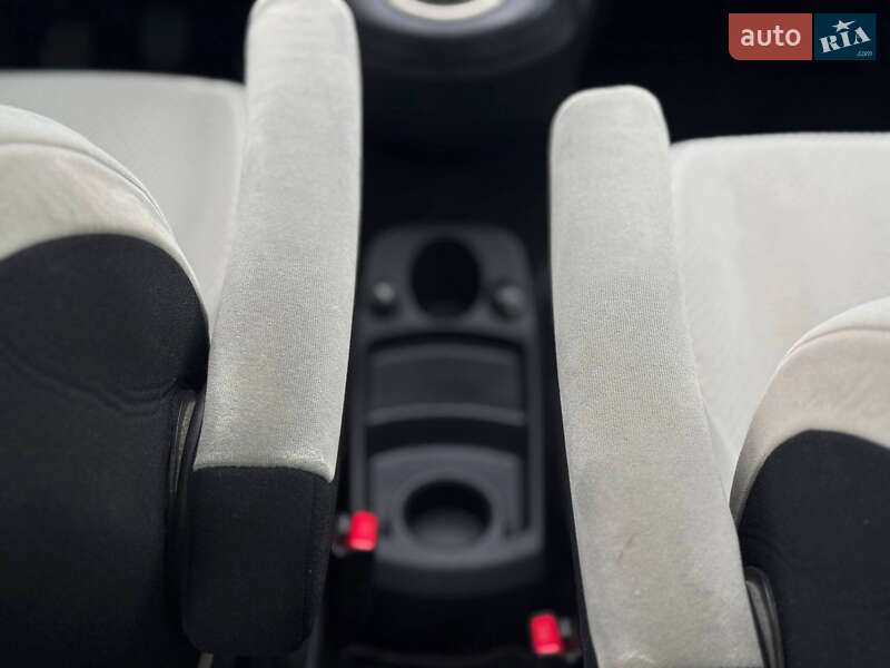 Мінівен Citroen Grand C4 Picasso 2008 в Кривому Розі фото 47 Мінівен Citroen Grand C4 Picasso 2008 в Кривому Розі