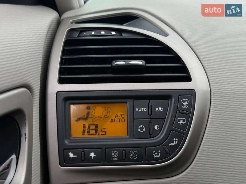 Мінівен Citroen Grand C4 Picasso 2008 в Кривому Розі фото 50 Мінівен Citroen Grand C4 Picasso 2008 в Кривому Розі